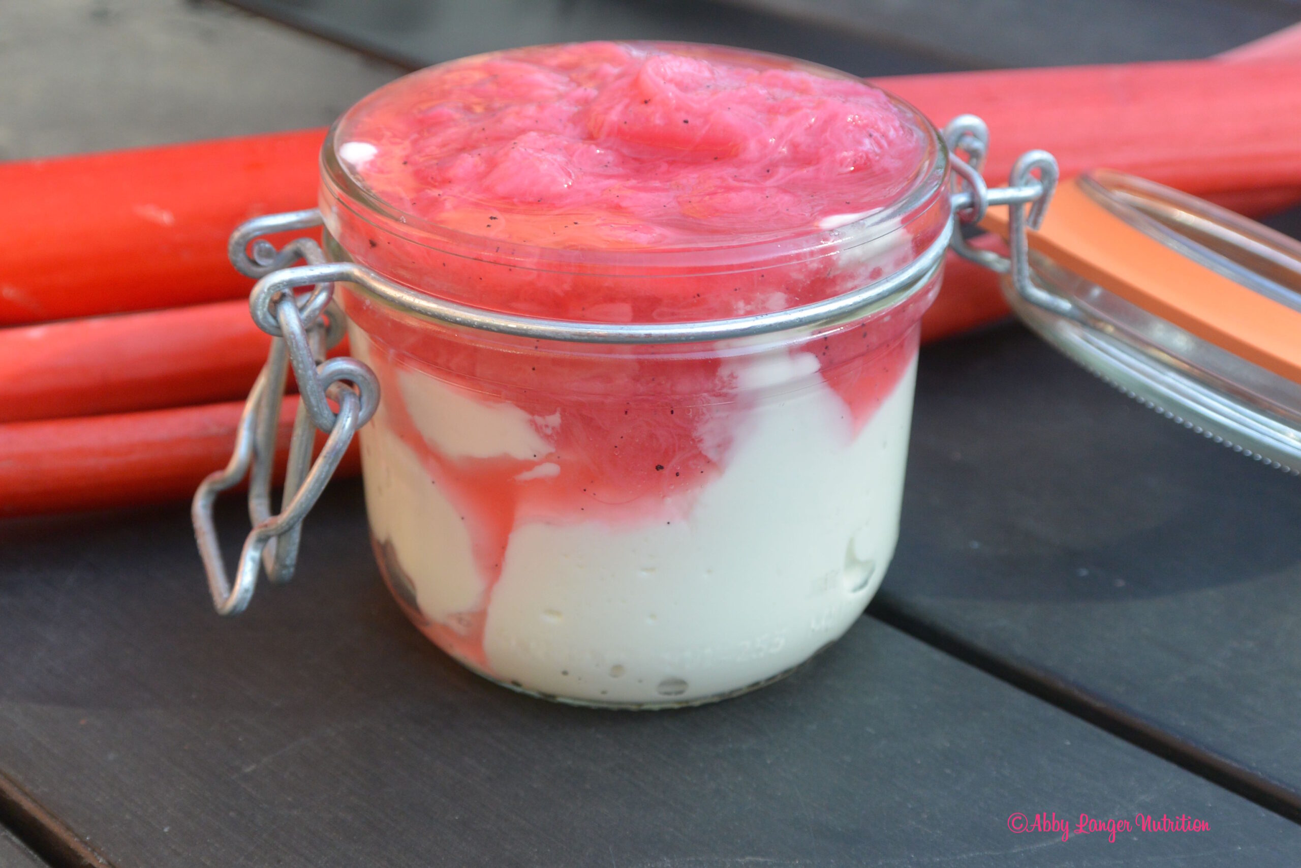 rhubarb compote with vanilla bean